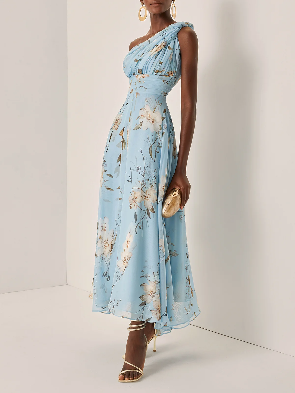 Elegante Vestido Maxi Floral Azul Claro para Mujeres con Un Hombro Fruncido y Estilo Formal para Invitadas de Bodas