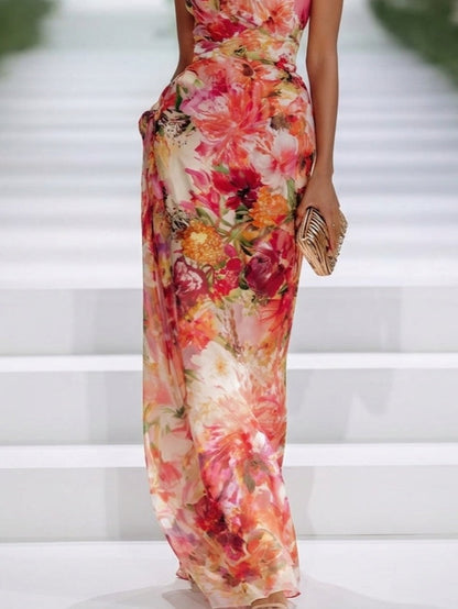 Elegante Vestido Maxi Floral Rojo para Mujeres con Cuello Alto, Sin Mangas, Estilo Columnar para Invitadas de Boda