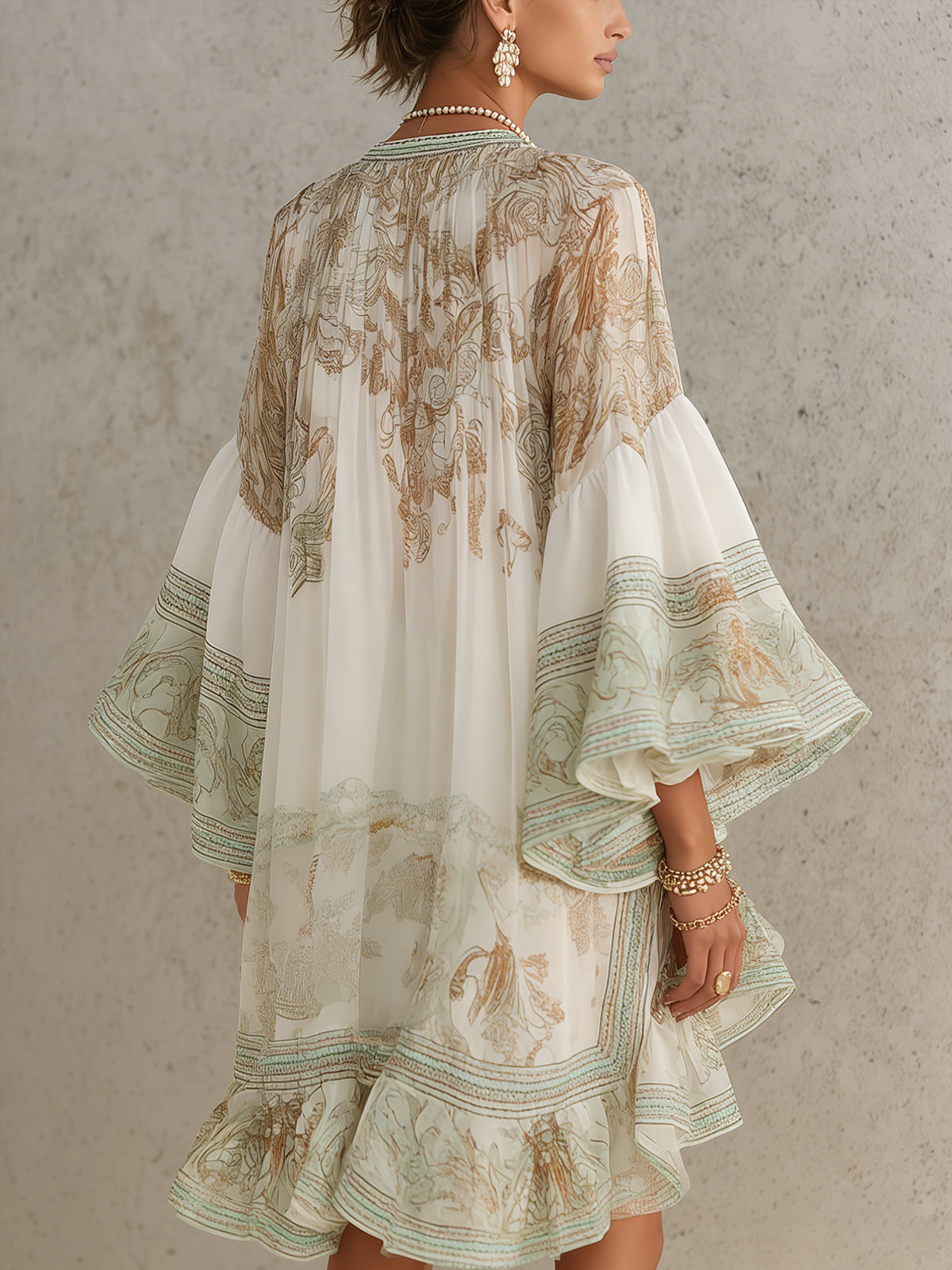 Elegante Vestido Mini Kaftan Impreso Verde para Mujeres con Cuello Alto, Mangas de Campana y Dobladillo Volante de Estilo Bohemio