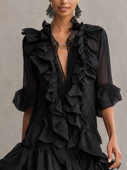 Elegante Vestido Mini Negro con Volantes para Mujeres con Escote en V y Mangas de Campana con Detalle de Encaje