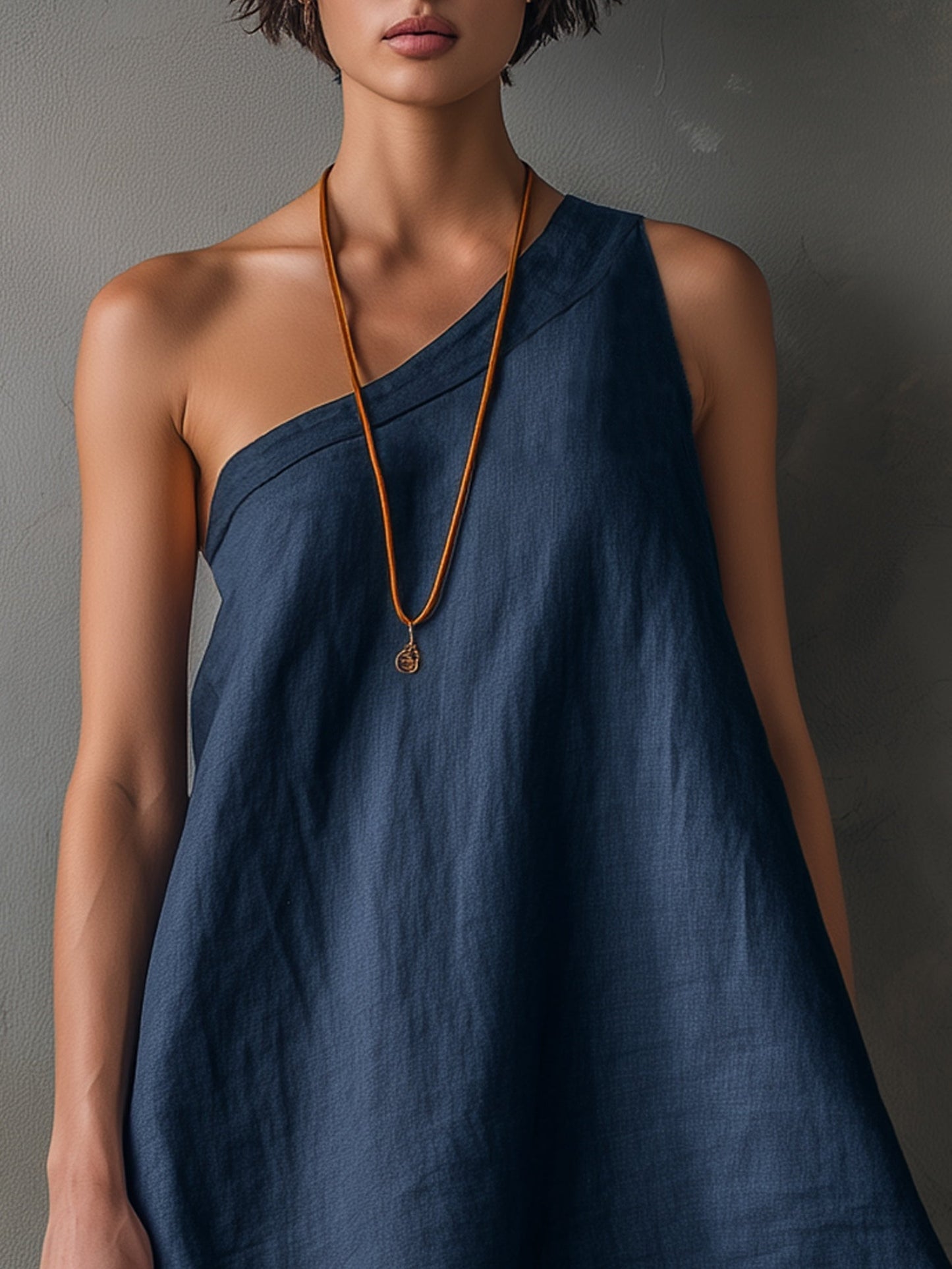 Vestido Mini de Lino Marino Sin Esfuerzo para Mujeres con Un Hombro Sin Mangas y Dobladillo Asimétrico Deshilachado