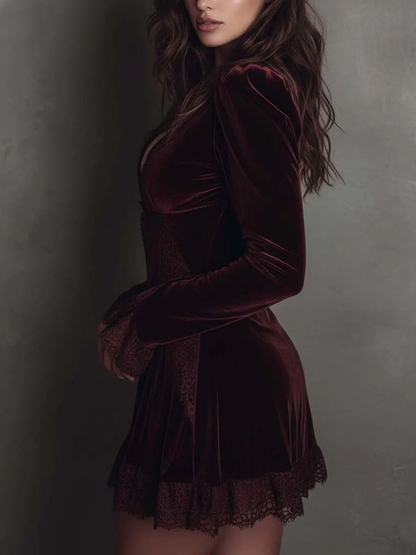 Elegante Vestido Mini de Terciopelo Burdeos para Mujeres con Escote en V y Mangas Largas con Detalle de Encaje