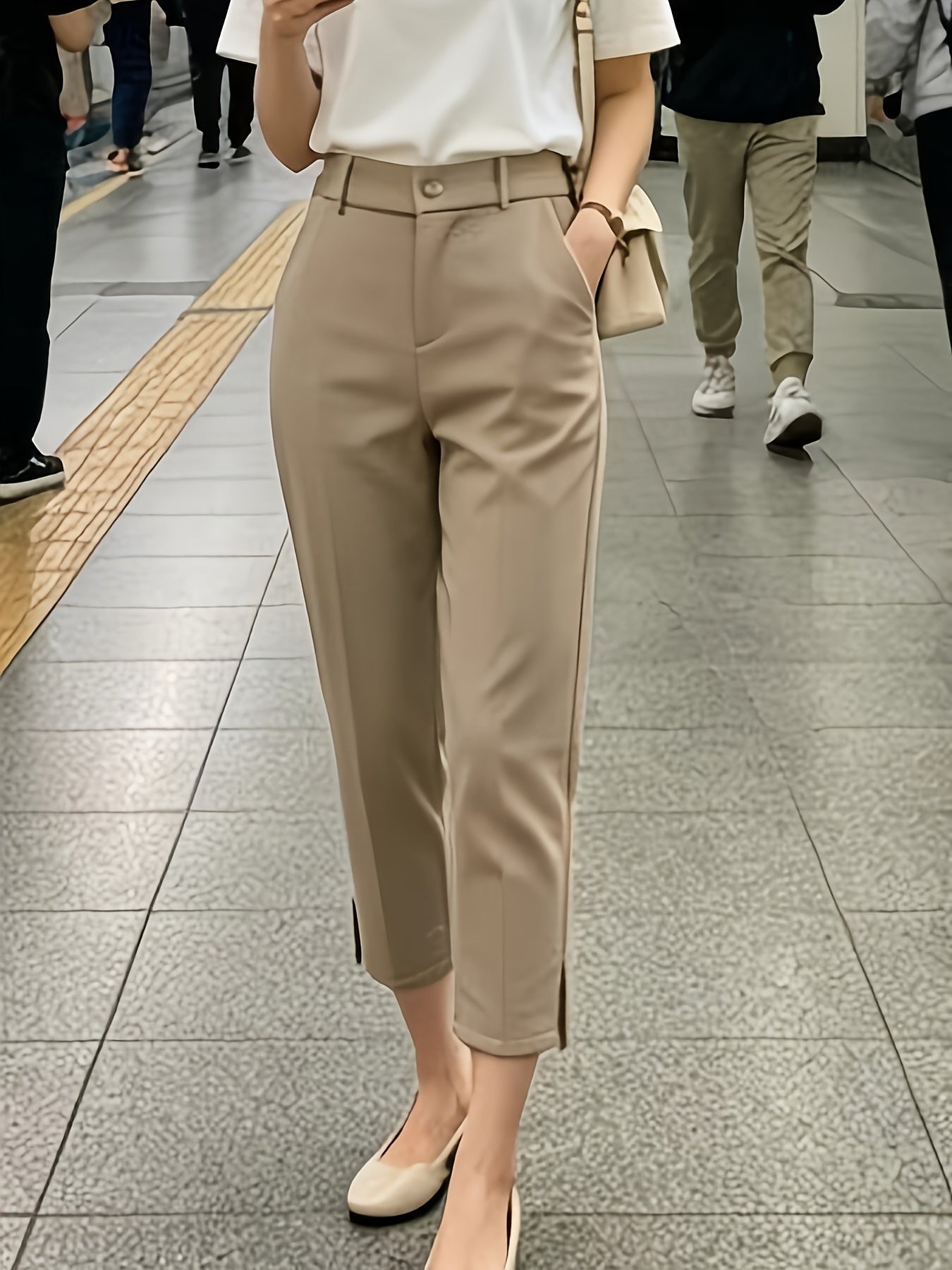 Pantalones Elegantes a Medida para Mujeres con Cintura Alta, Botón Frontal y Abertura Lateral en el Tobillo