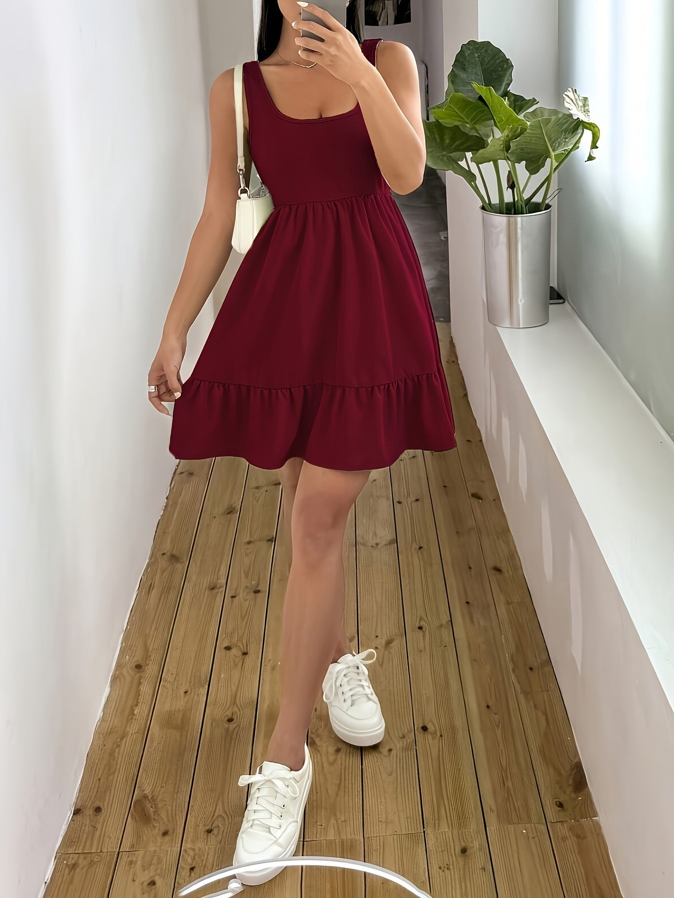 Vestido Mini Encapillado Sin Esfuerzo para Mujeres con Escote Cuadrado y Dobladillo Volante Estilo Casual