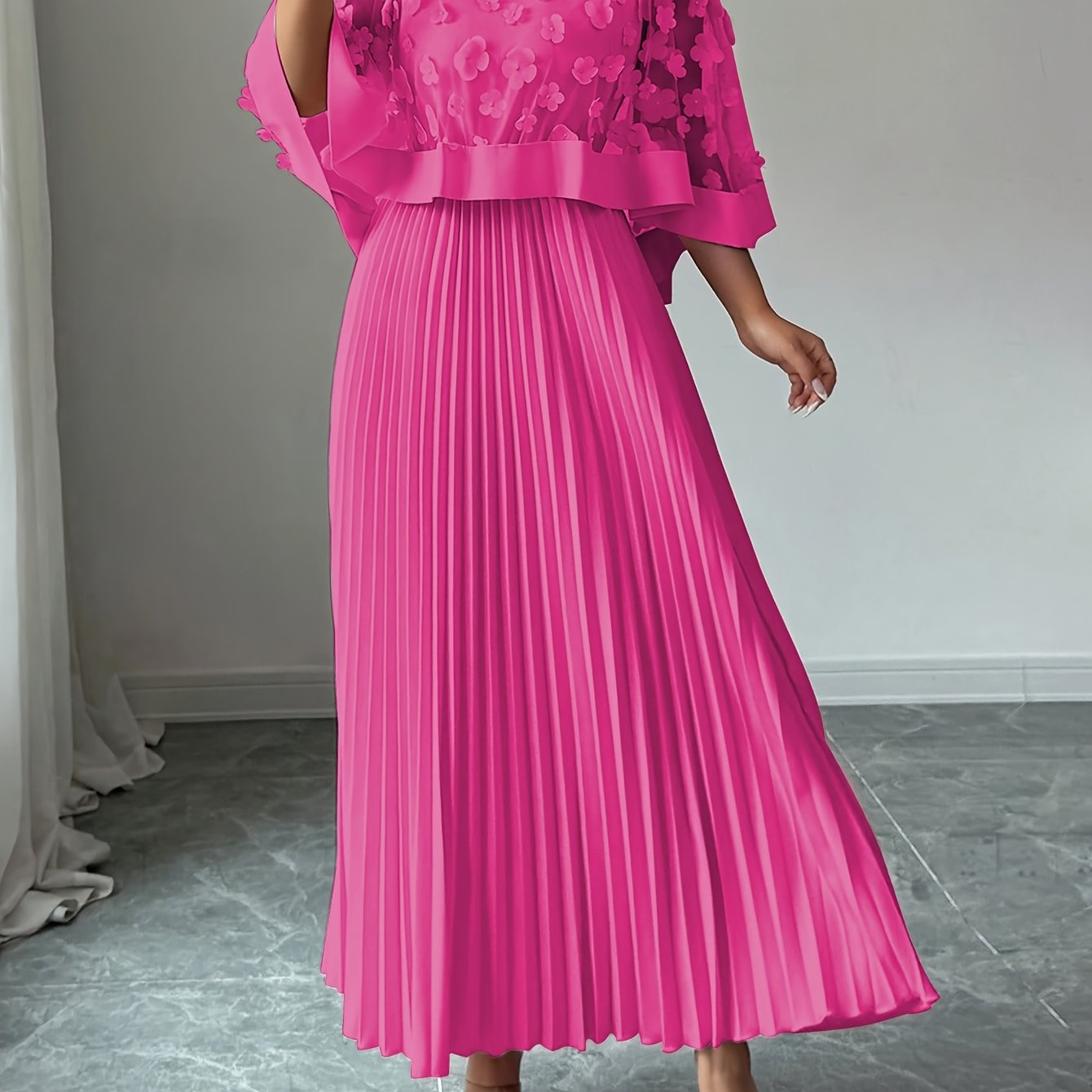Elegante Vestido Largo Plisado Floral para Mujeres con Cuello Redondo y Manga Capa con Apliques, Estilo Formal para Invitadas de Boda