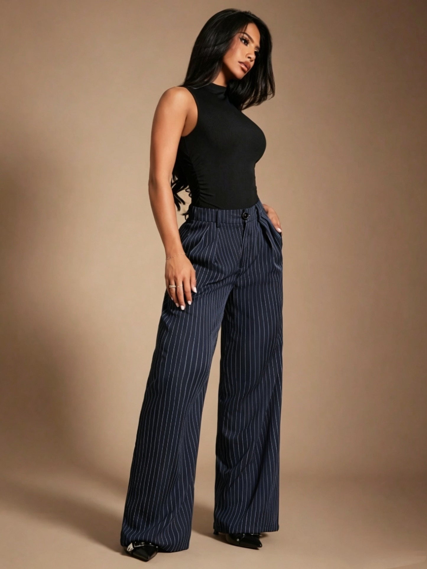Pantalones Anchos de Rayas en Azul Marino Elegantes para Mujeres con Cintura Alta y Estilo Ajustado