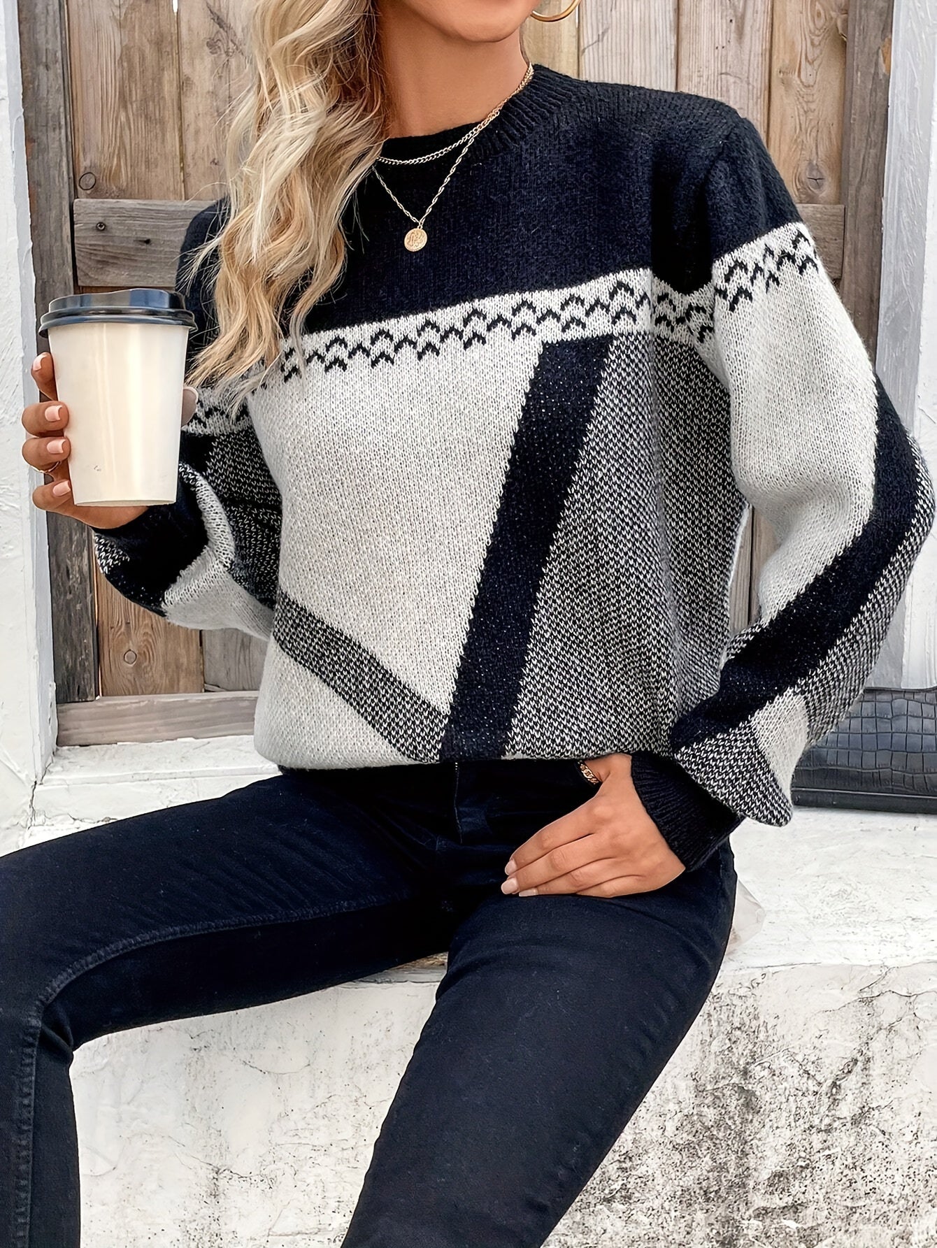Suéter Geométrico Colorblock Cómodo para Mujeres con Cuello Redondo, Manga Larga, Estilo Relajado y Oversized