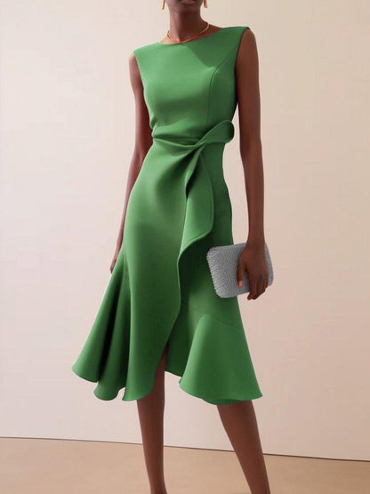 Vestido Midi Elegante con Drapé para Mujeres con Escote Barco, Sin Mangas y Bajo con Volantes Asimétricos Estilo Cóctel