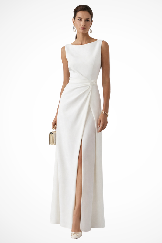 Elegante Vestido Maxi Blanco para Mujeres con Escote Barco Sin Mangas y Con Detalle de Grieta Frontal para Invitadas a Bodas