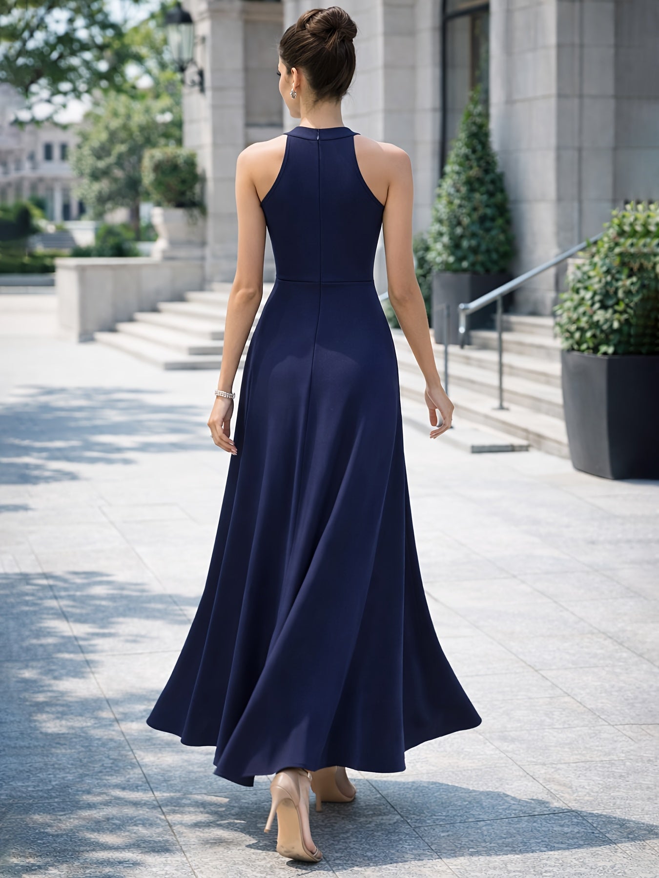 Vestido Maxi Elegante para Mujeres con Cuello Alto, Sin Mangas, Con Abertura Alta, Estilo Formal para Invitadas de Bodas