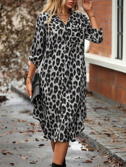 Elegante Vestido Camisa de Estampado de Leopardo para Mujeres con Cuello, Manga de Codo, Botones en la Parte Frontal y Abertura Lateral en Estilo Casual