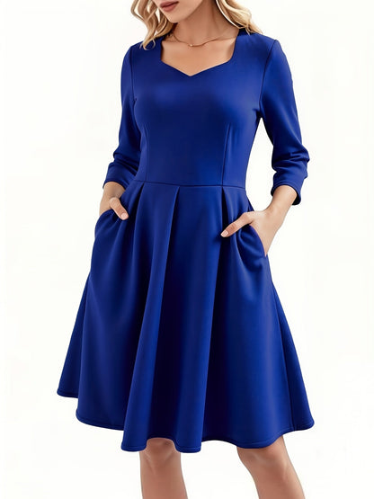 Elegante Vestido Midi Azul Real para Mujeres con Escote Corazón, Manga Codo, Estilo Plisado Ajustado y Acampanado