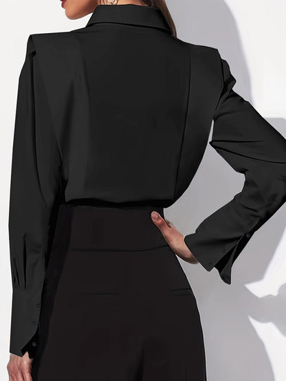 Blusa Estructurada Elegante para Mujeres con Cuello Punto, Manga Larga, Hombros Abullonados, Botón Frontal, Estilo Casual