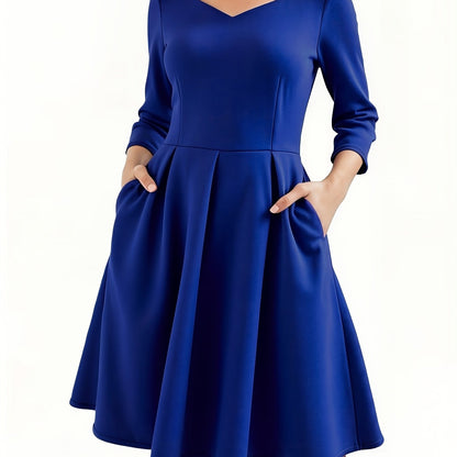 Elegante Vestido Midi Azul Real para Mujeres con Escote Corazón, Manga Codo, Estilo Plisado Ajustado y Acampanado