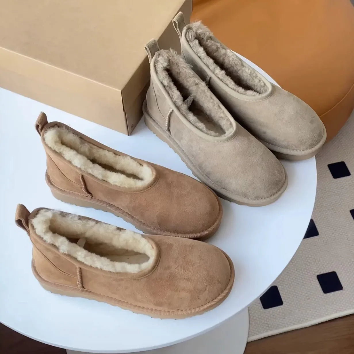 Zapatillas Cómodas para Mujeres con Cuello de Piel Sintética, Estilo Bajo y de Fácil Uso