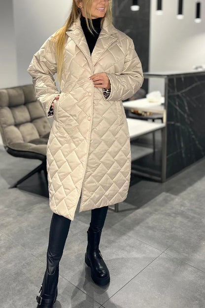 Abrigo Elegante Acolchado para Mujeres con Cuello de Muesca y Manga Larga, Estilo Oversized con Detalles de Leopardo