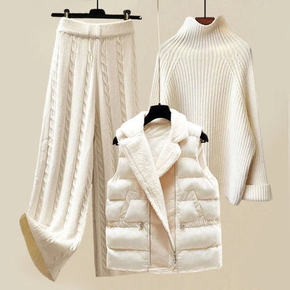 Conjunto de Tres Piezas de Punto Blanco Cómodo para Mujeres con Suéter de Cuello Alto, Chaleco Acolchado y Pantalón de Pierna Ancha Estilo Casual