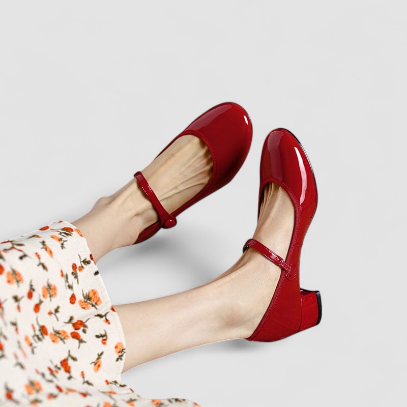 Elegante Zapato de Charol Mary Jane para Mujeres con Punta Redonda, Correa en el Tobillo y Tacón de Bloque