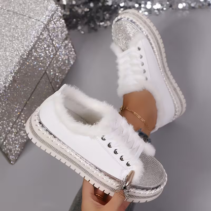 Zapatillas Cómodas para Mujeres con Ribete de Piel Sintética y Suela de Strass, Estilo Bajo con Cordones