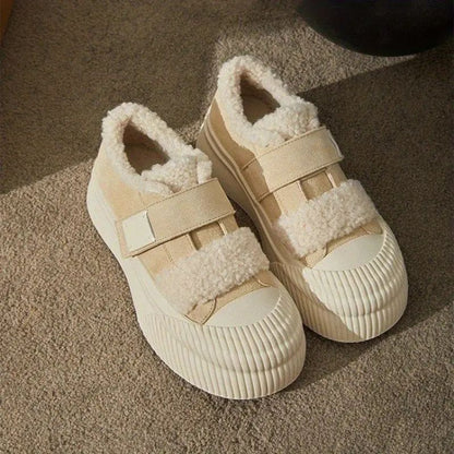 Zapatillas de Casa Cómodas para Mujeres con Correa de Gancho y Bucles, Estilo Plataforma de Piel Sintética