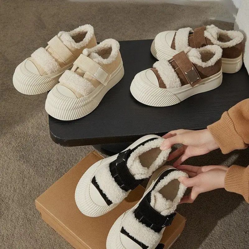 Zapatillas de Casa Cómodas para Mujeres con Correa de Gancho y Bucles, Estilo Plataforma de Piel Sintética