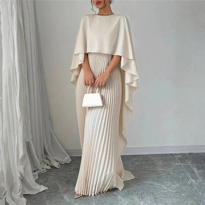 Elegante Vestido Maxi Plisado para Mujeres con Cuello Alto y Manga Capa en Estilo Columnar Fluido