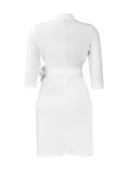 Vestido Mini Blanco Elegante para Mujeres con Cintura Ajustable y Manga Corta