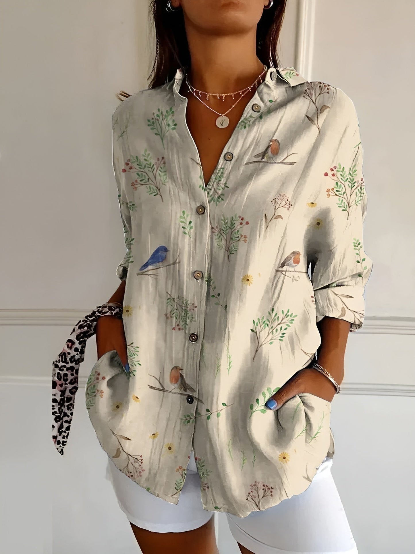 Blusa Floral Sin Esfuerzo para Mujeres con Cuello, Manga Larga, Botones en la Parte Frontal, Estilo Relajado y Fluido