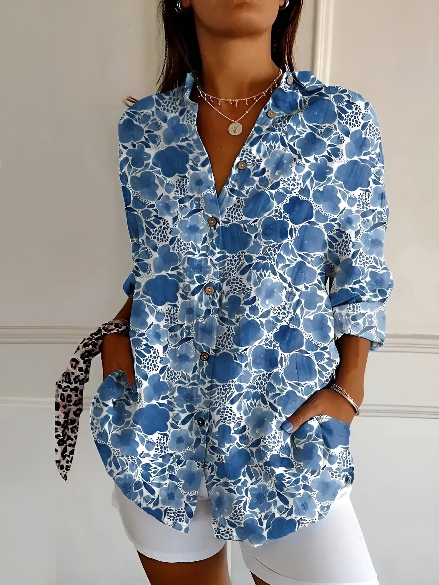 Blusa Floral Sin Esfuerzo para Mujeres con Cuello, Manga Larga, Botones en la Parte Frontal, Estilo Relajado y Fluido