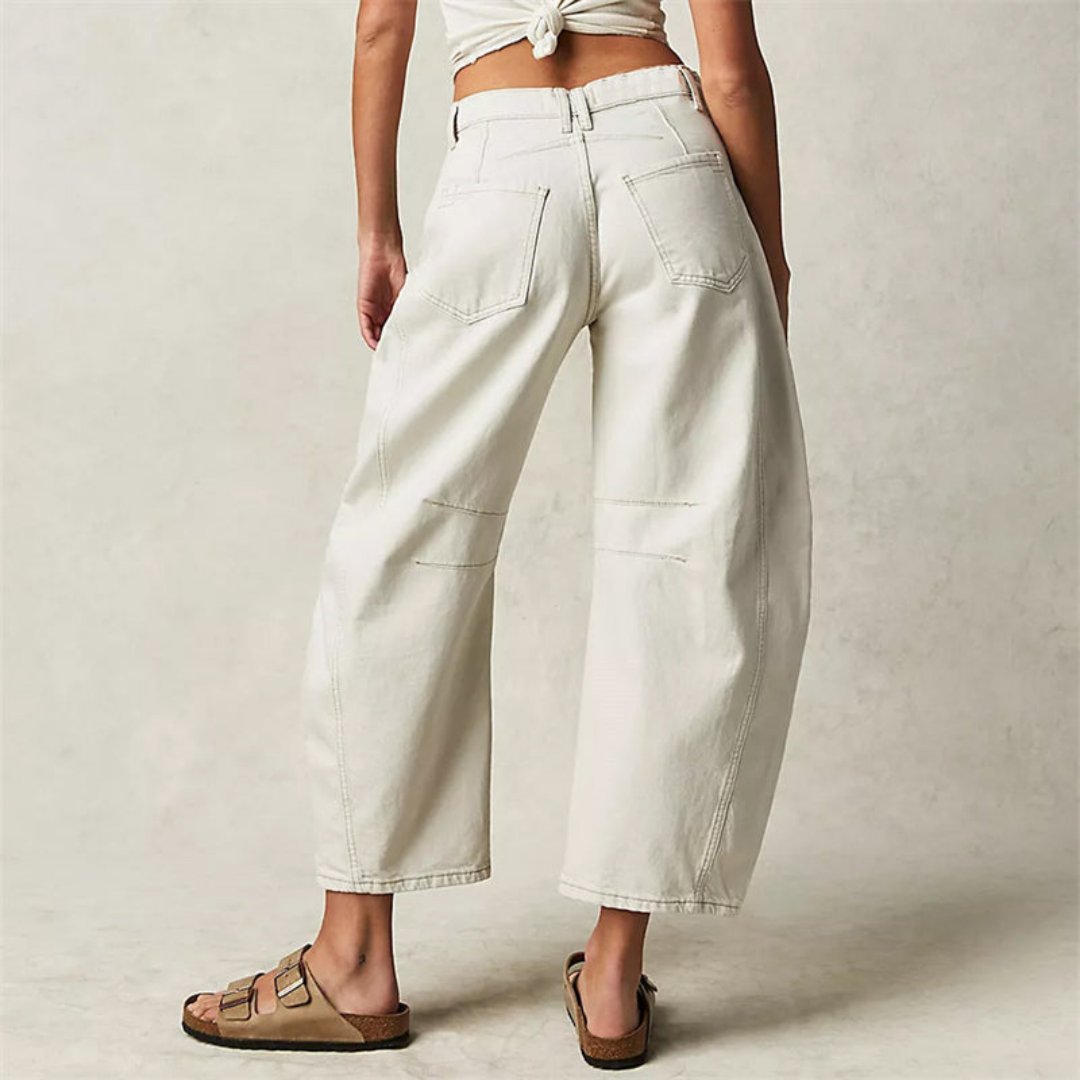 Jeans de Mom Relajados y Sin Esfuerzo para Mujeres en Estilo de Denim con Pierna Barrel Recortada