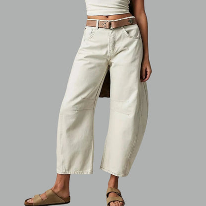 Jeans de Mom Relajados y Sin Esfuerzo para Mujeres en Estilo de Denim con Pierna Barrel Recortada