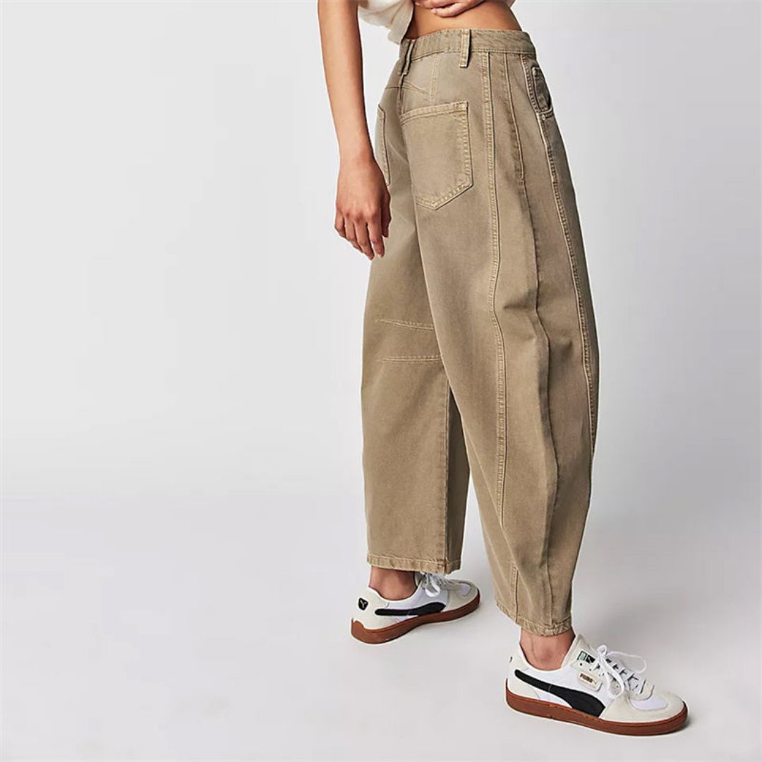 Jeans de Mom Relajados y Sin Esfuerzo para Mujeres en Estilo de Denim con Pierna Barrel Recortada