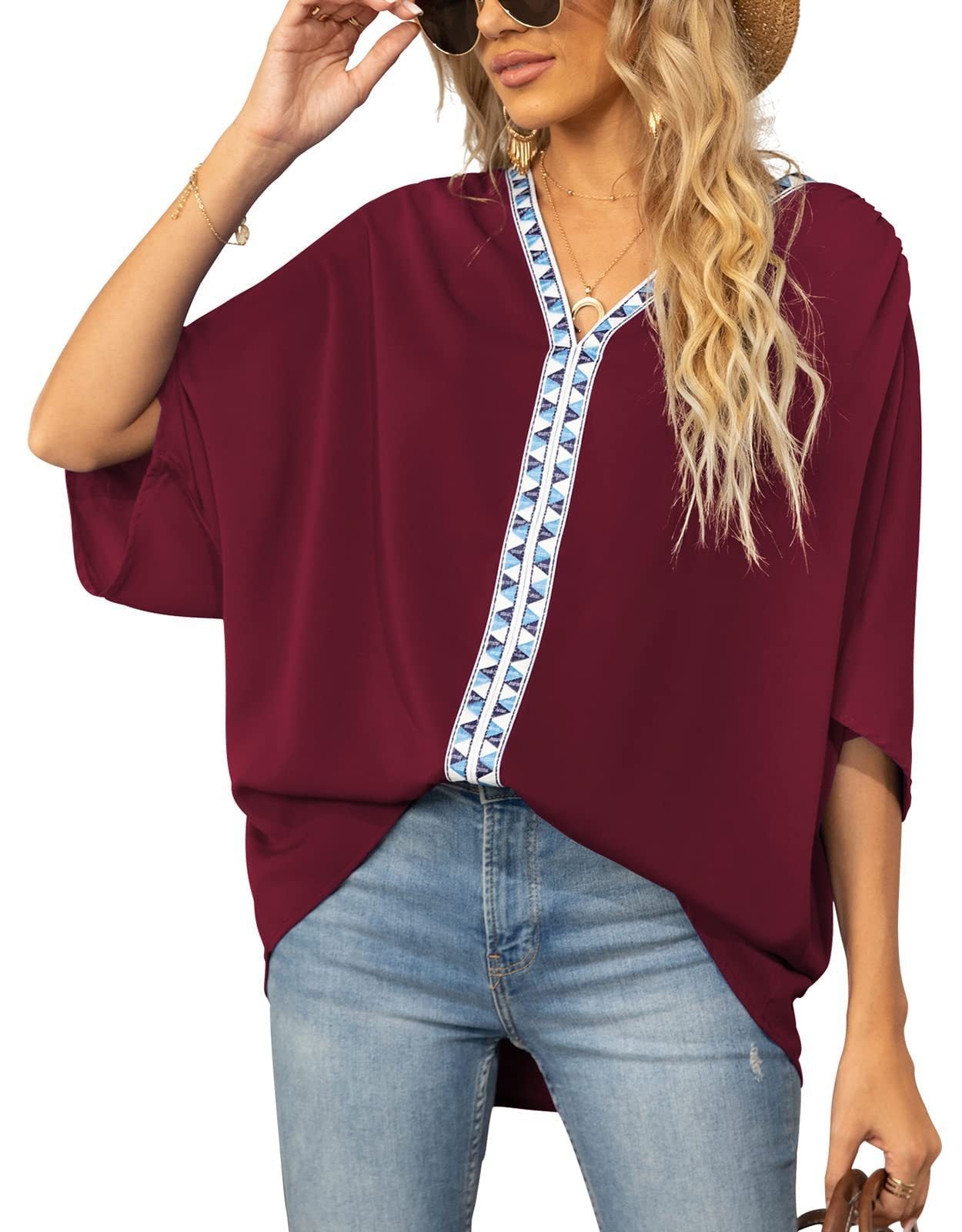 Blusa con Bordado y Mangas Murciélago para Mujeres con Escote en V y Dobladillo Asimétrico Estilo Bohemio
