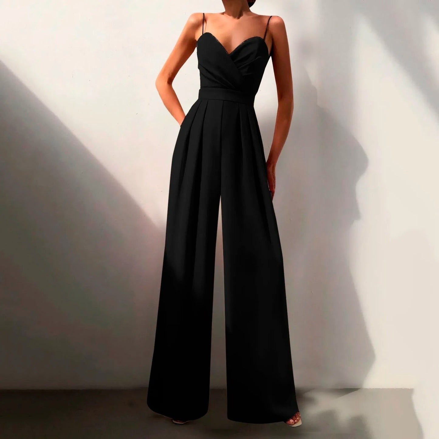 Mono Elegante de Pierna Ancha para Mujeres con Escote Corazón, Tirantes de Espagueti y Estilo Formal Plisado