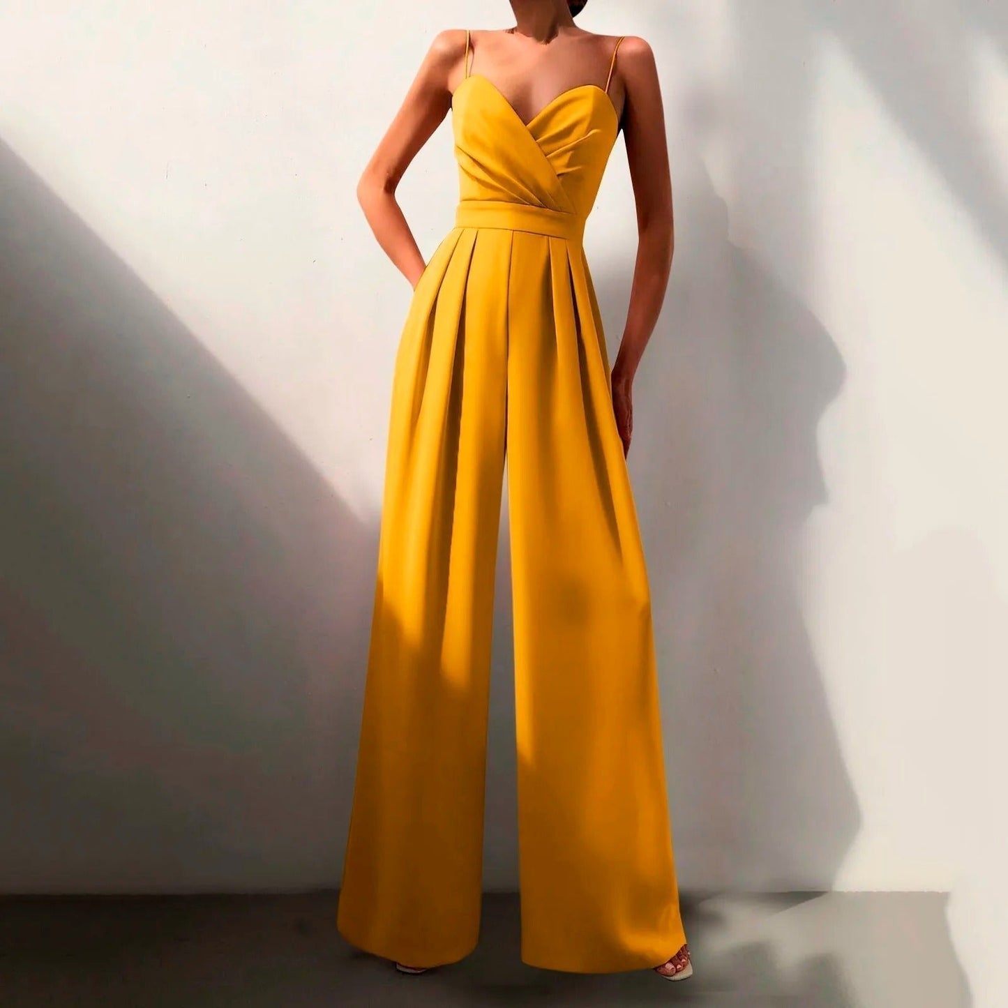 Mono Elegante de Pierna Ancha para Mujeres con Escote Corazón, Tirantes de Espagueti y Estilo Formal Plisado
