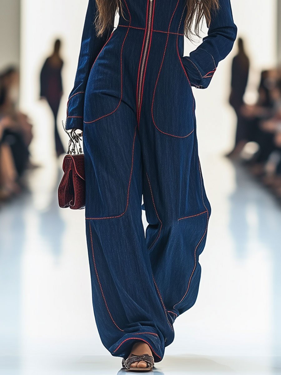 Jumpsuit Elegante de Mezclilla Azul Oscuro para Mujeres con Cuello Mock, Manga Larga y Pierna Ancha con Costura en Contraste