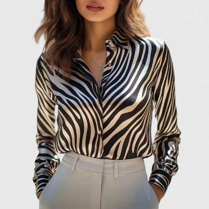 Blusa de Satén con Estampado Animal Elegante para Mujeres con Cuello, Manga Larga, Botones en la Parte Frontal, Estilo Relajado y Sedoso